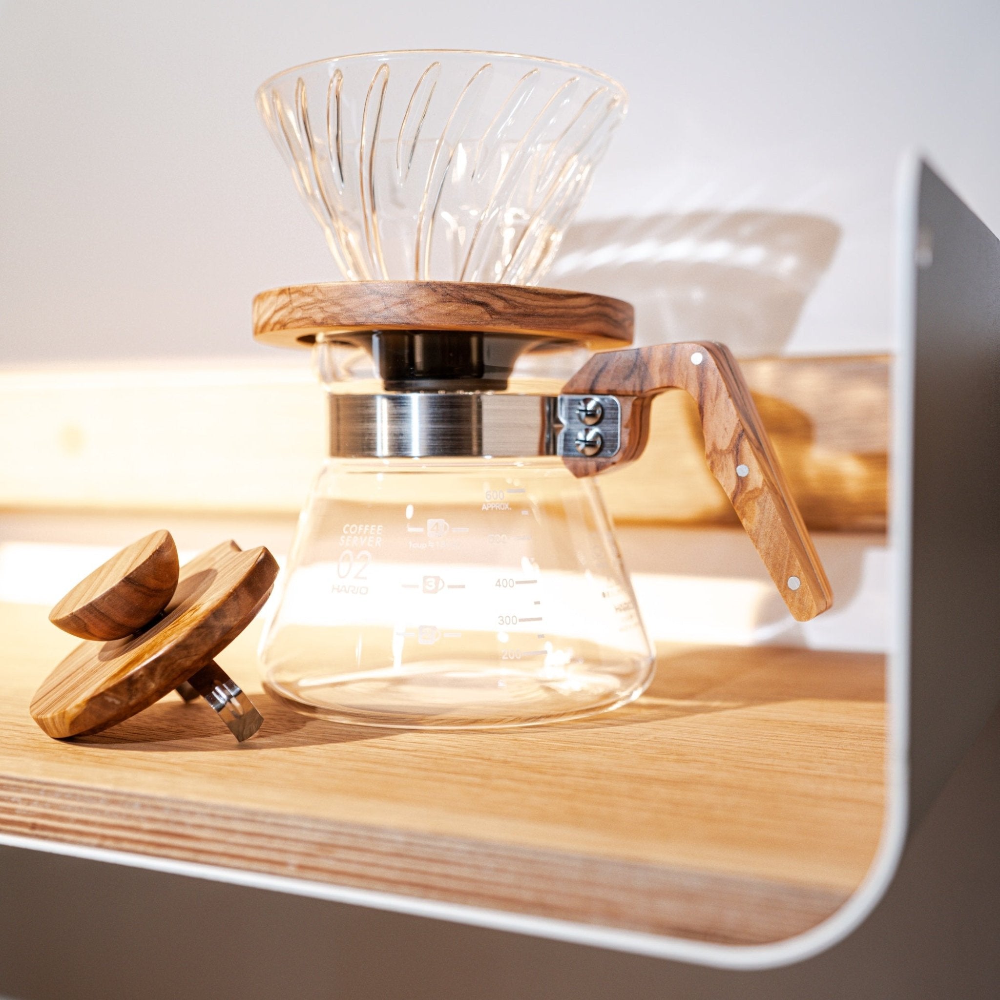 Hario V60 Olive Wood Set - Kaffeefilter - WOKE.UP Kaffeemanufaktur