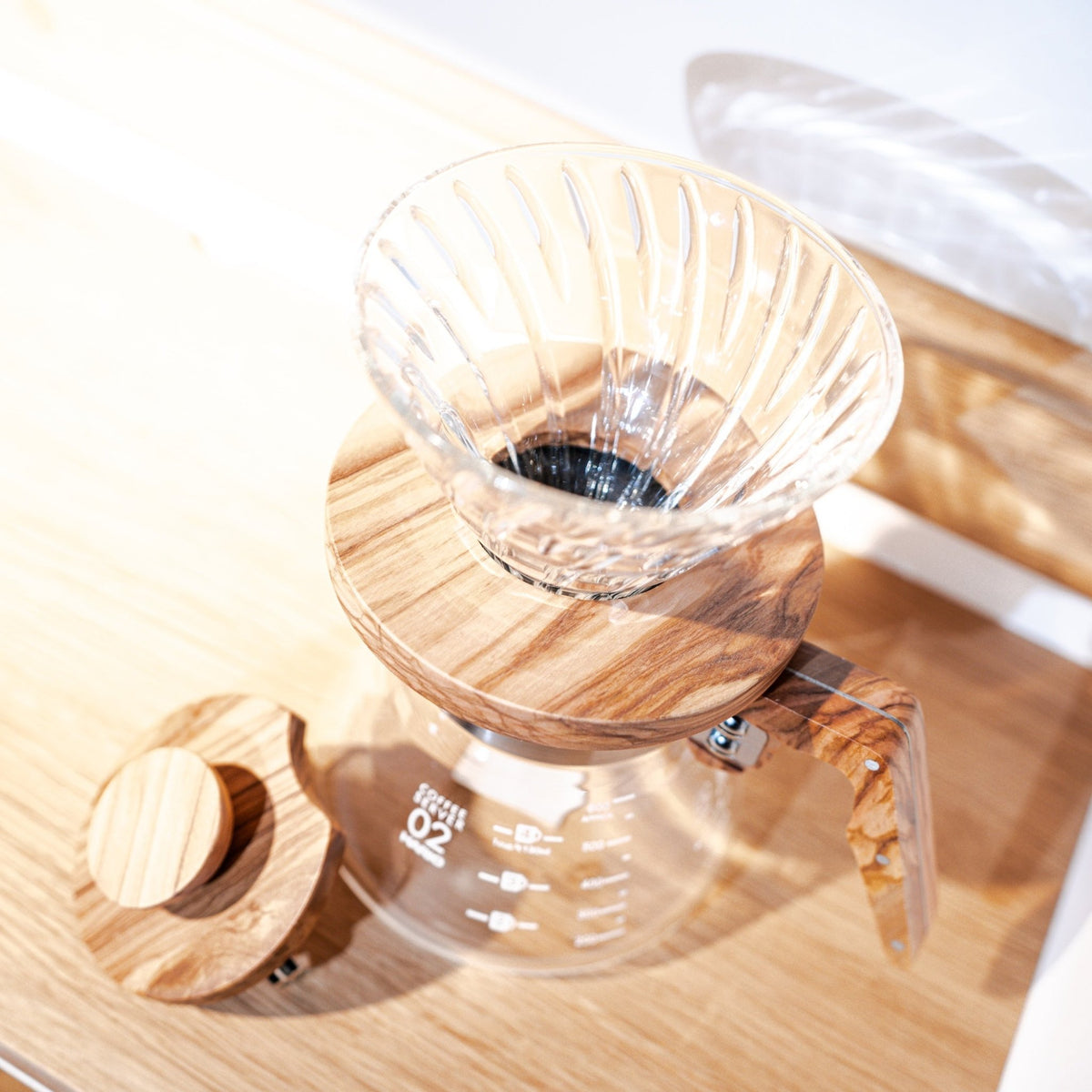 Hario V60 Olive Wood Set - Kaffeefilter - WOKE.UP Kaffeemanufaktur