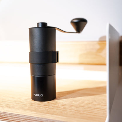 Hario Mini Slim Pro Handmühle - Kaffeefilter - WOKE.UP Kaffeemanufaktur
