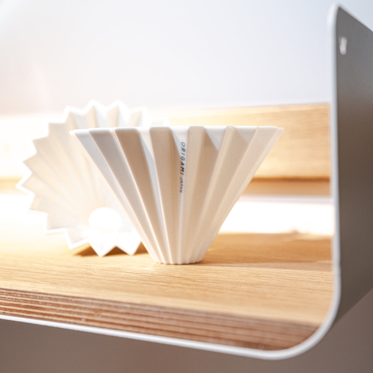 Origami Dripper aus Porzellan Größe M - Kaffeefilter - WOKE.UP Kaffeemanufaktur